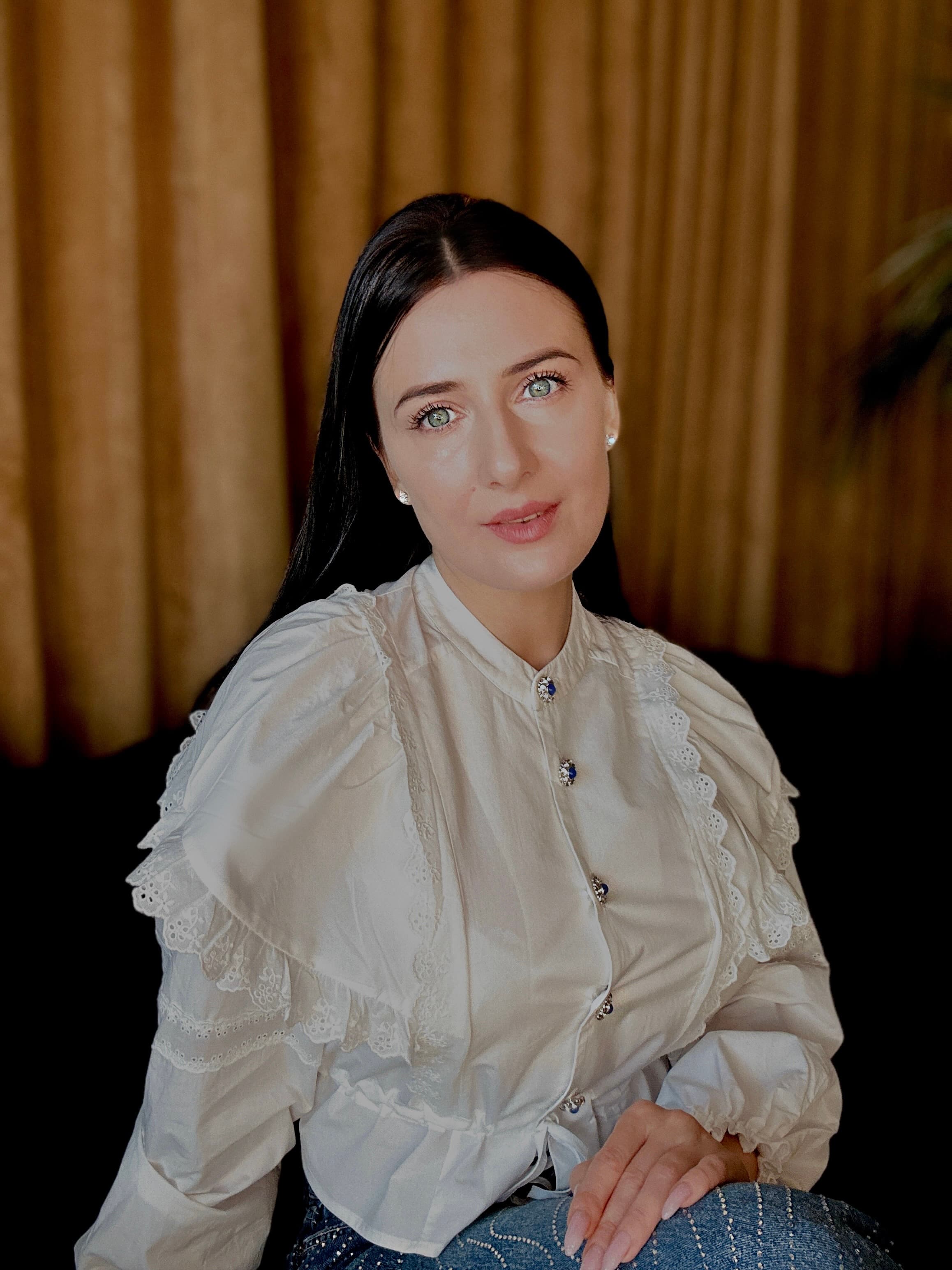 До себе - через науку, усвідомлення й любов